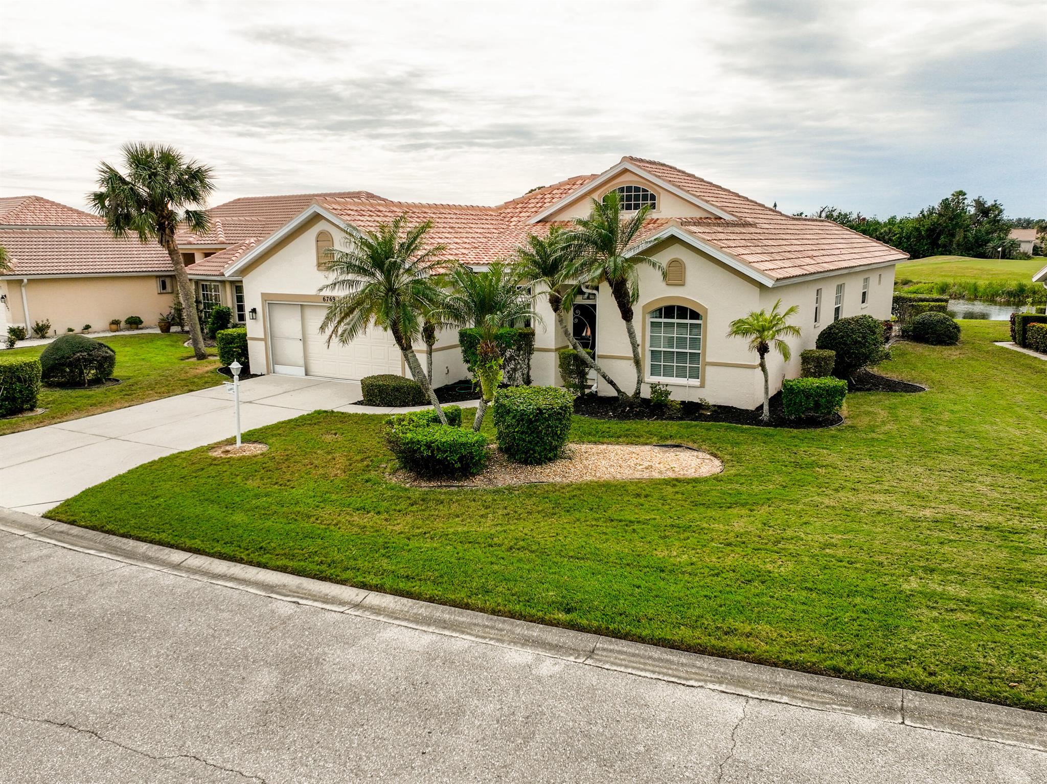 6769 Greenview Lane