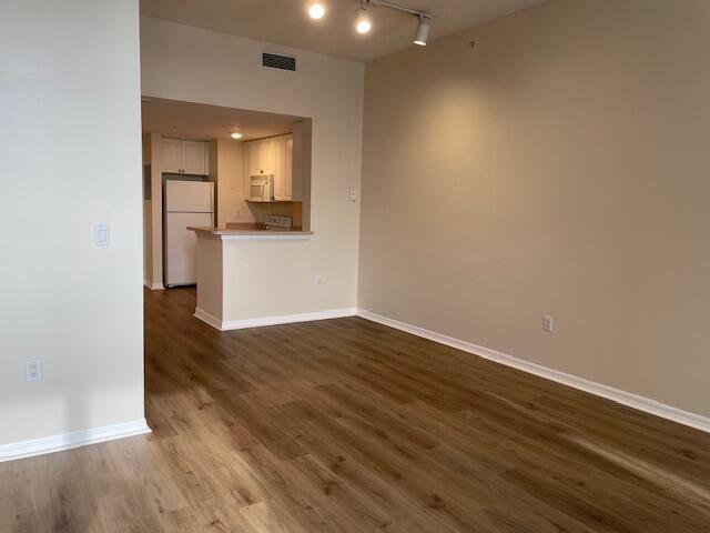 STRAND CONDO - Residential Lease