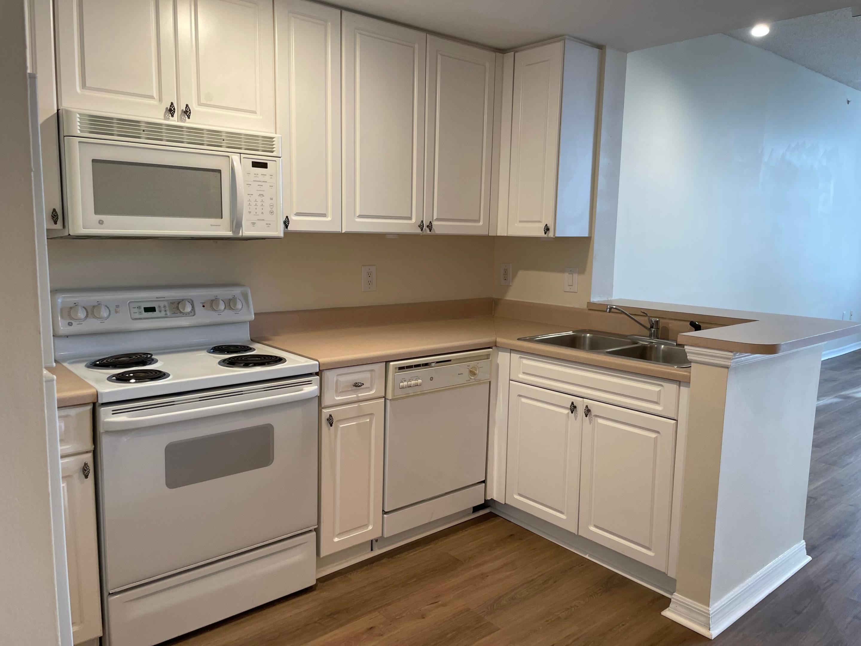 STRAND CONDO - Residential Lease