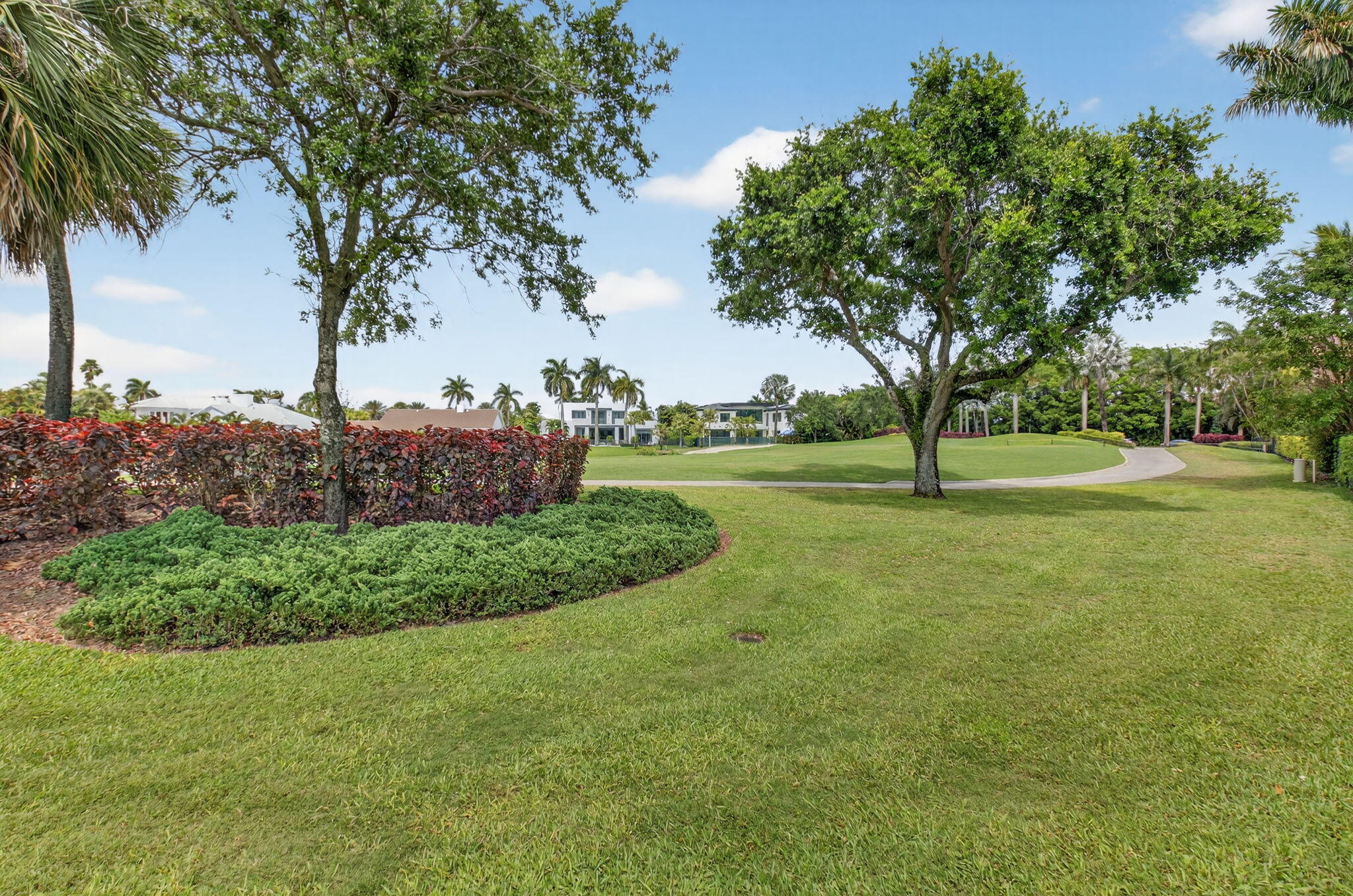 ST ANDREWS COUNTRY CLUB - Residential