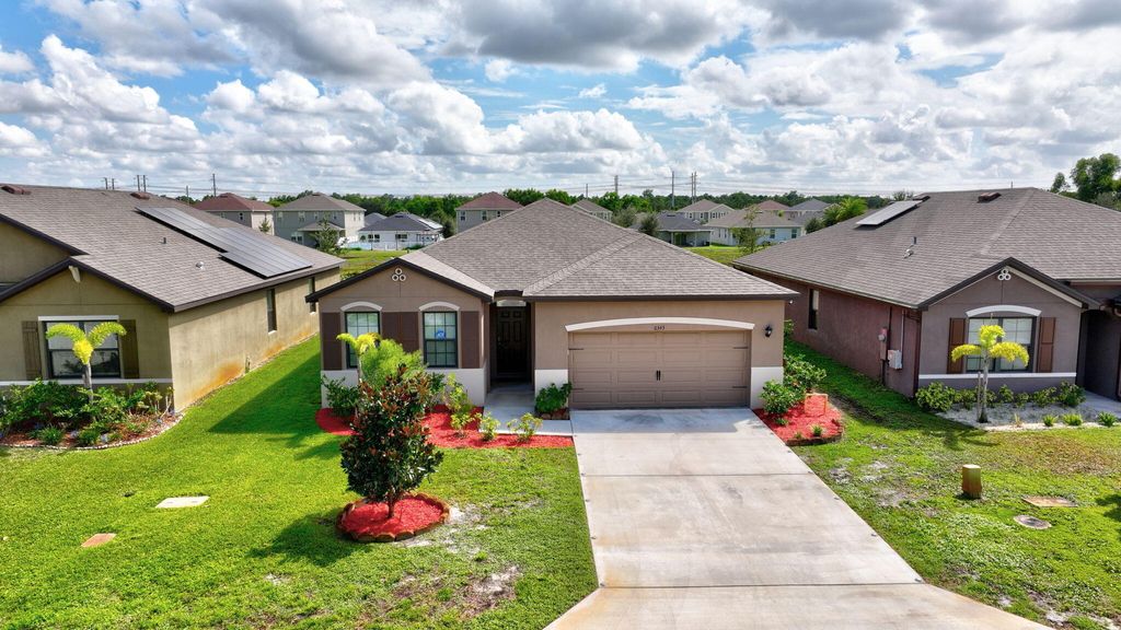 Photo of 6343 NW Regent Street, Port Saint Lucie, FL 34983 (MLS # R11164097)