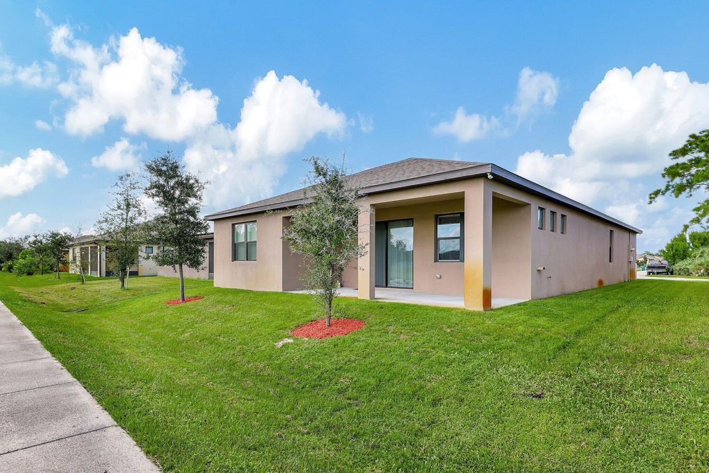 Photo of 6343 NW Regent Street, Port Saint Lucie, FL 34983 (MLS # R11164097)