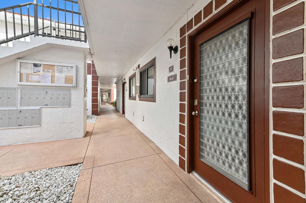 Photo of 15451 Pembridge Drive #207, Delray Beach, FL 33484 (MLS # R11099220)