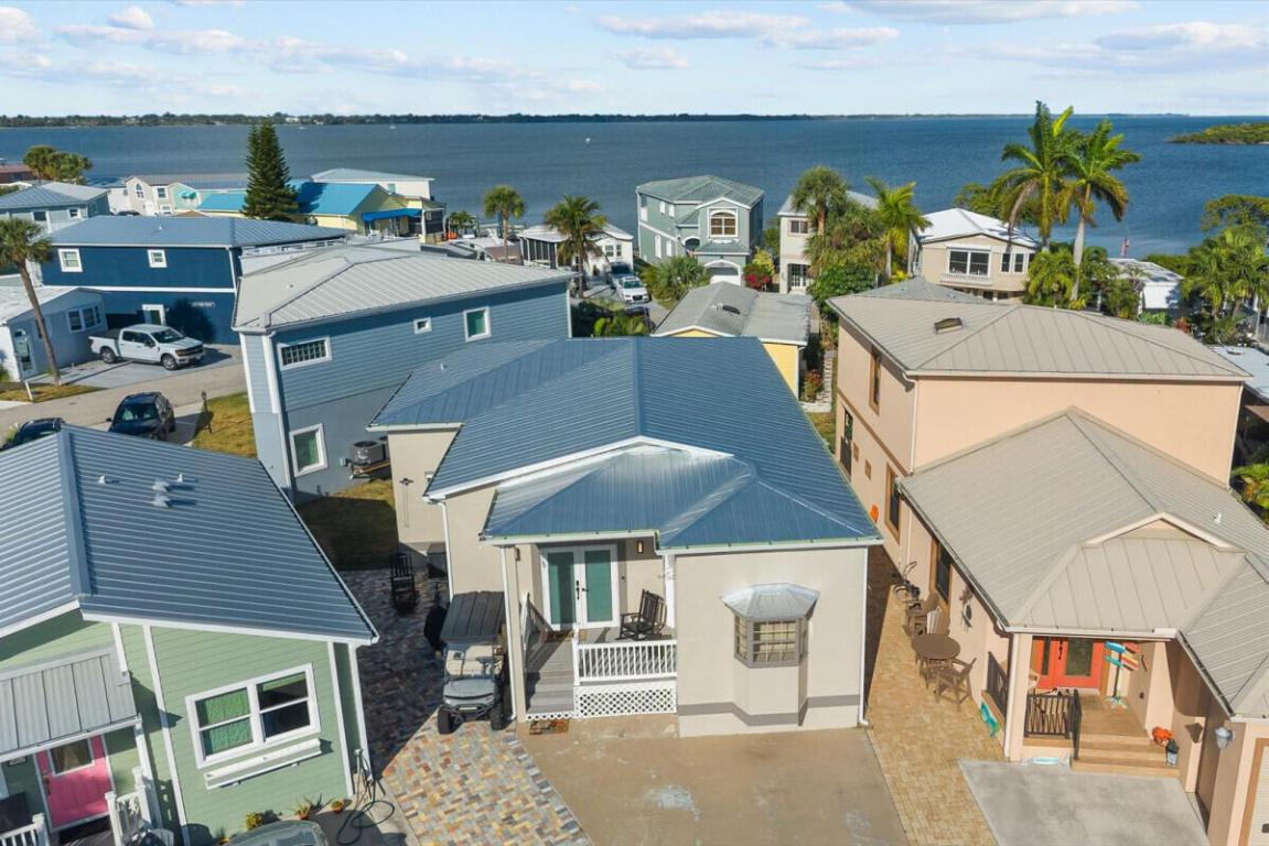 NETTLES ISLAND - Residential