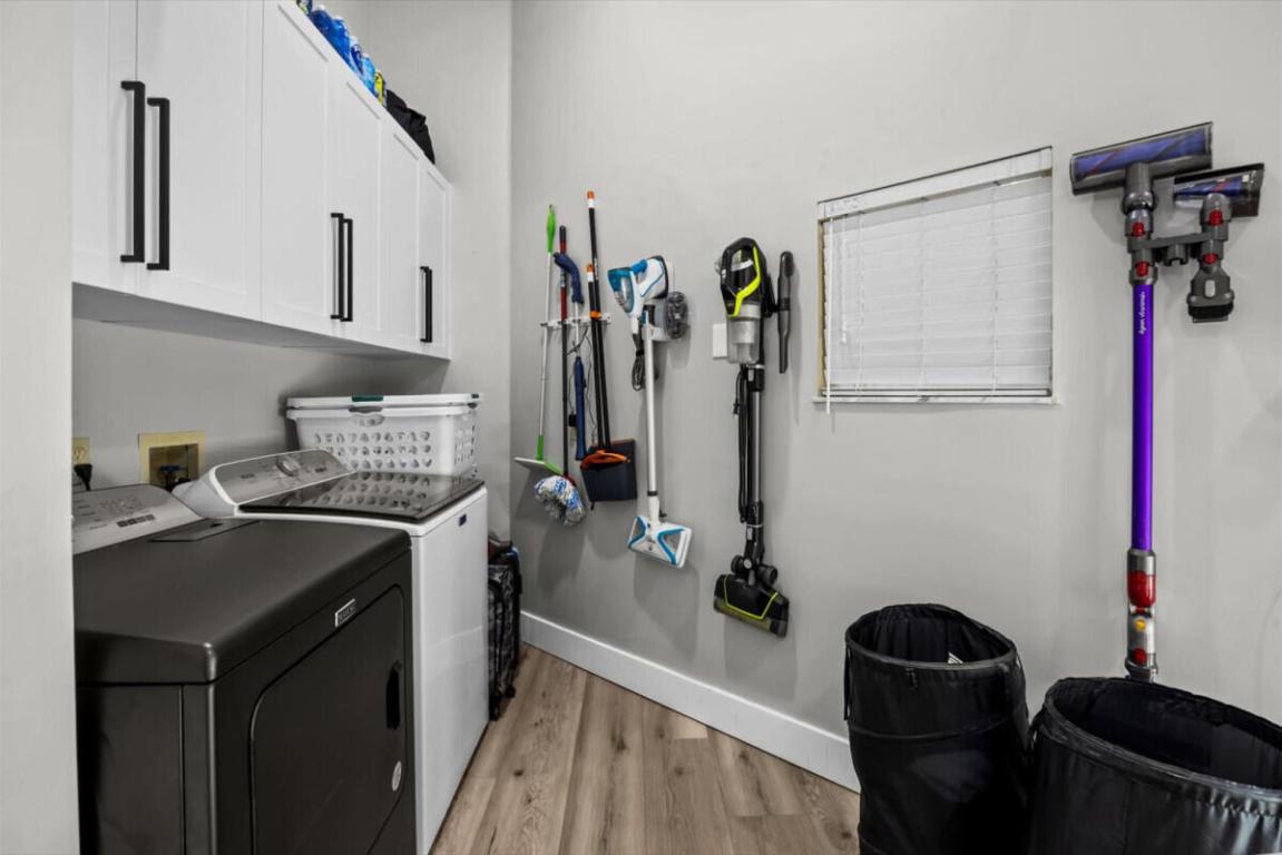 561 Nettles Boulevard