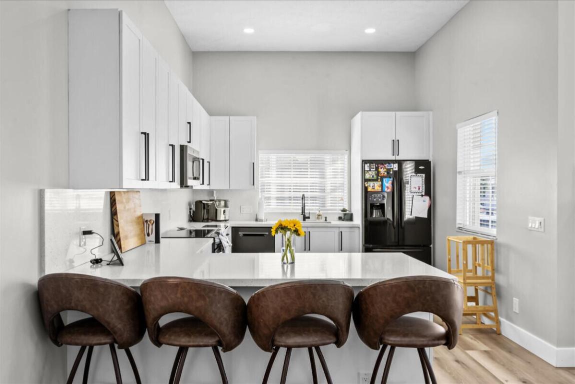 NETTLES ISLAND - Residential