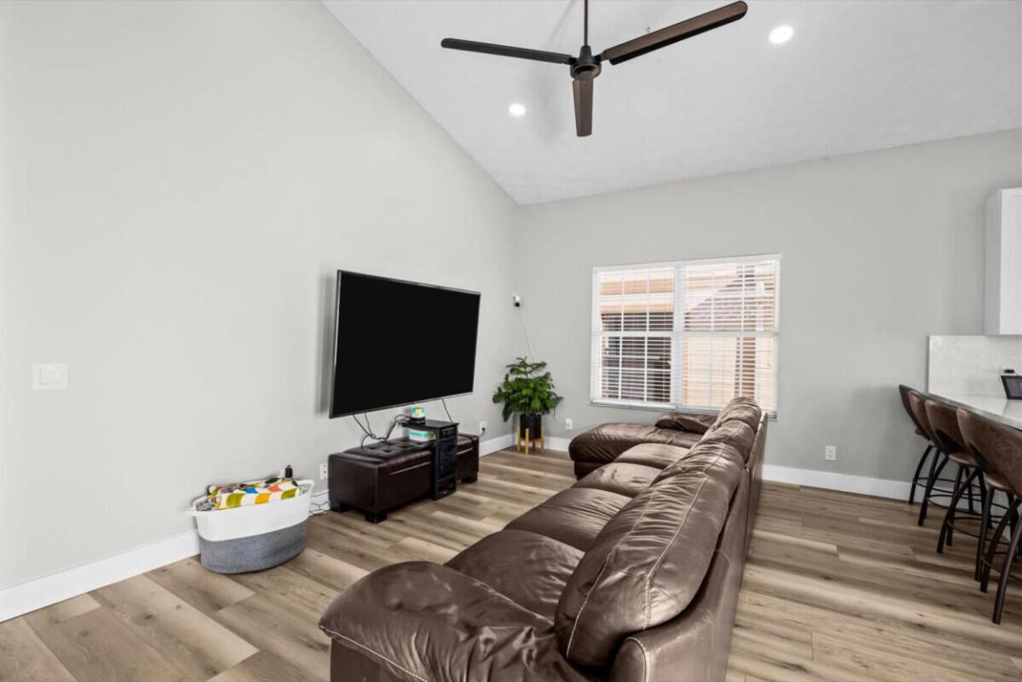 NETTLES ISLAND - Residential