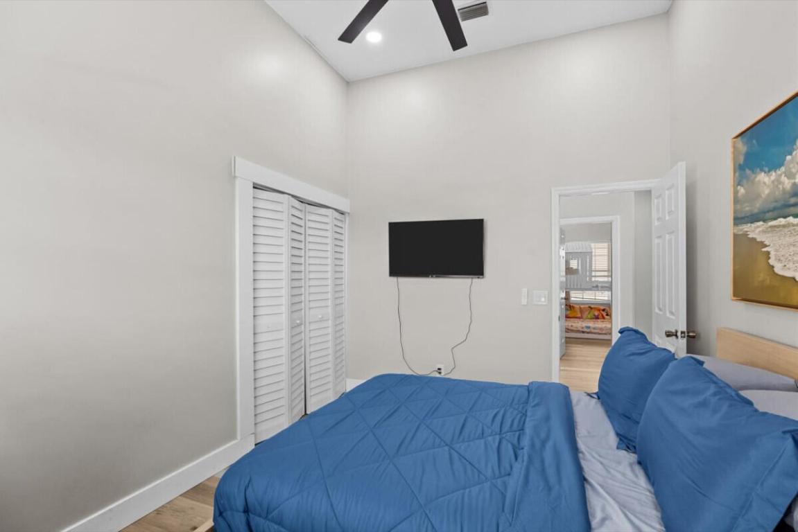 NETTLES ISLAND - Residential