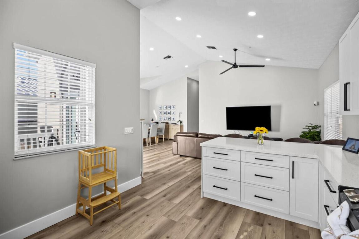 NETTLES ISLAND - Residential