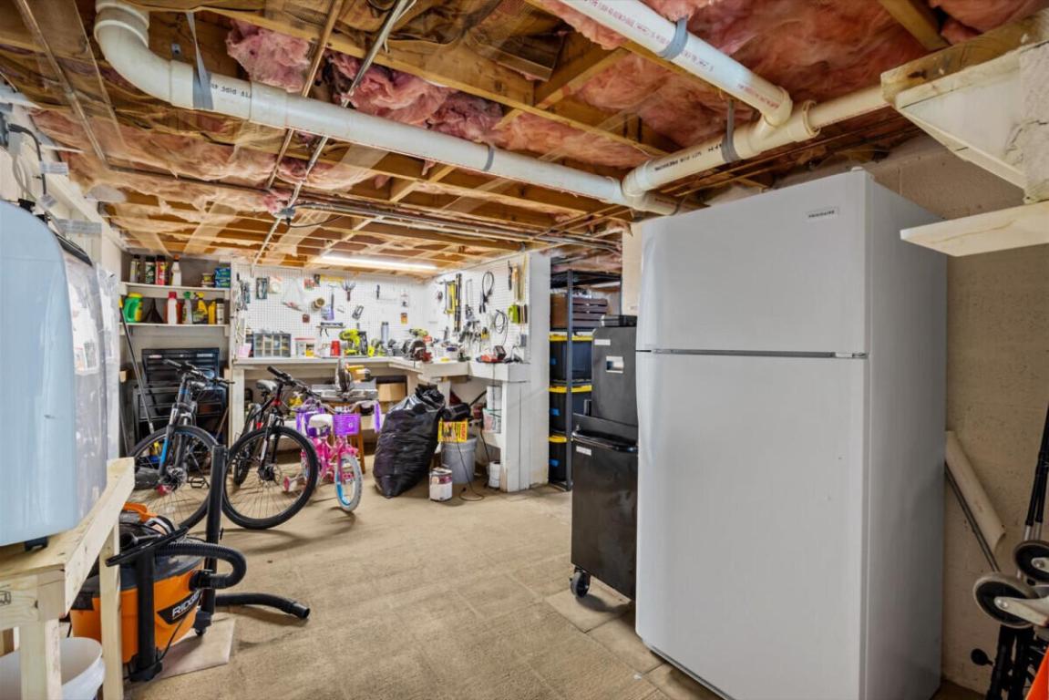 NETTLES ISLAND - Residential