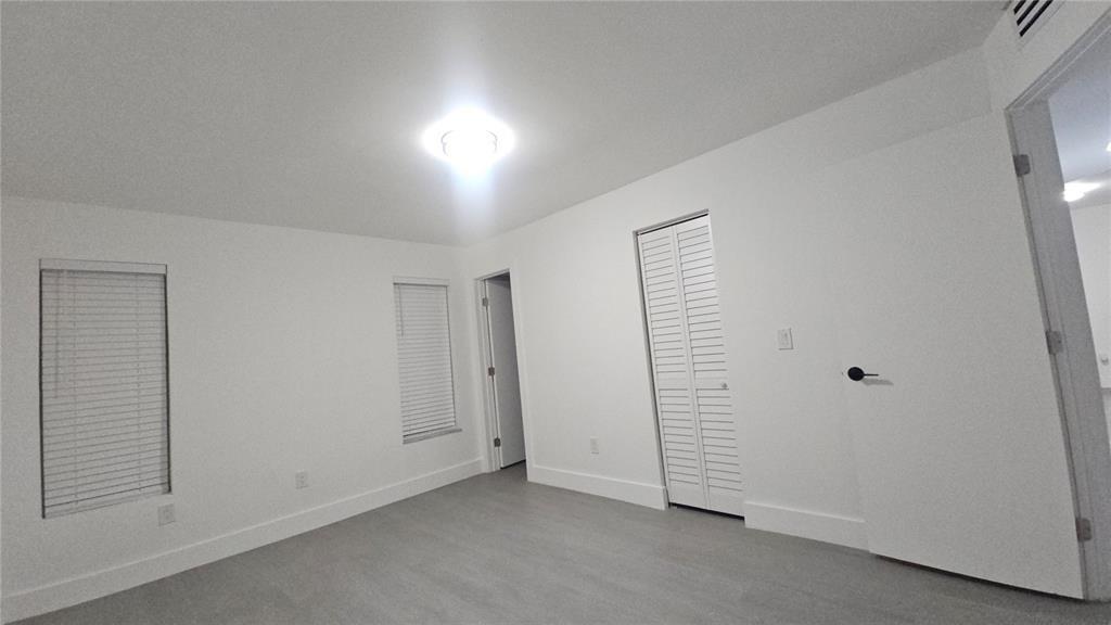 Brookfield Square Condo - Residential Lease