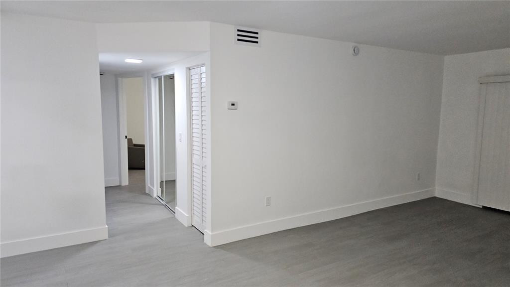 Brookfield Square Condo - Residential Lease