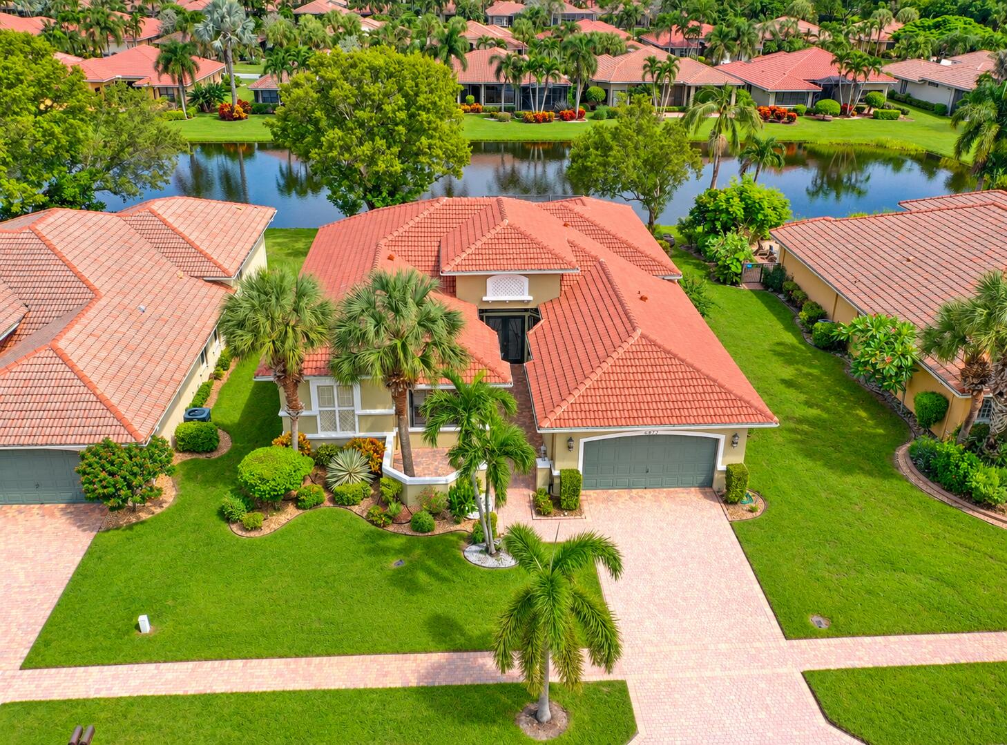 6872 ANTINORI Lane