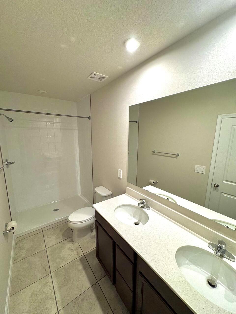 AVALON CROSSING
PHASE II - Residential Lease