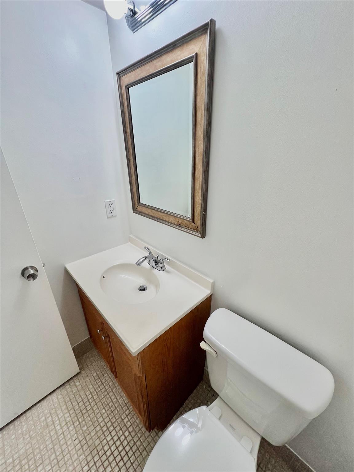 View photos, virtual tours, details... 129 Mansfield D 129