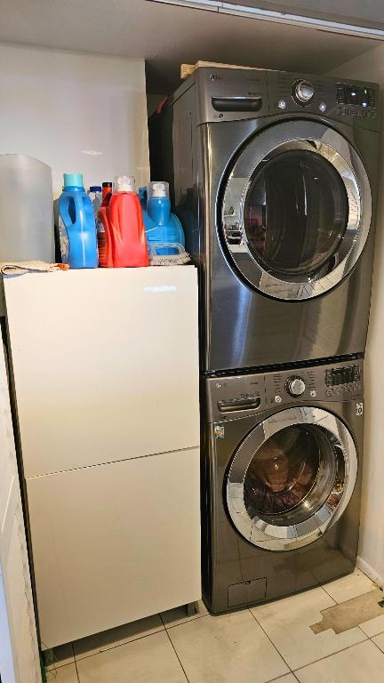 TOWERS OF OCEANVIEW EAST - Residential Lease