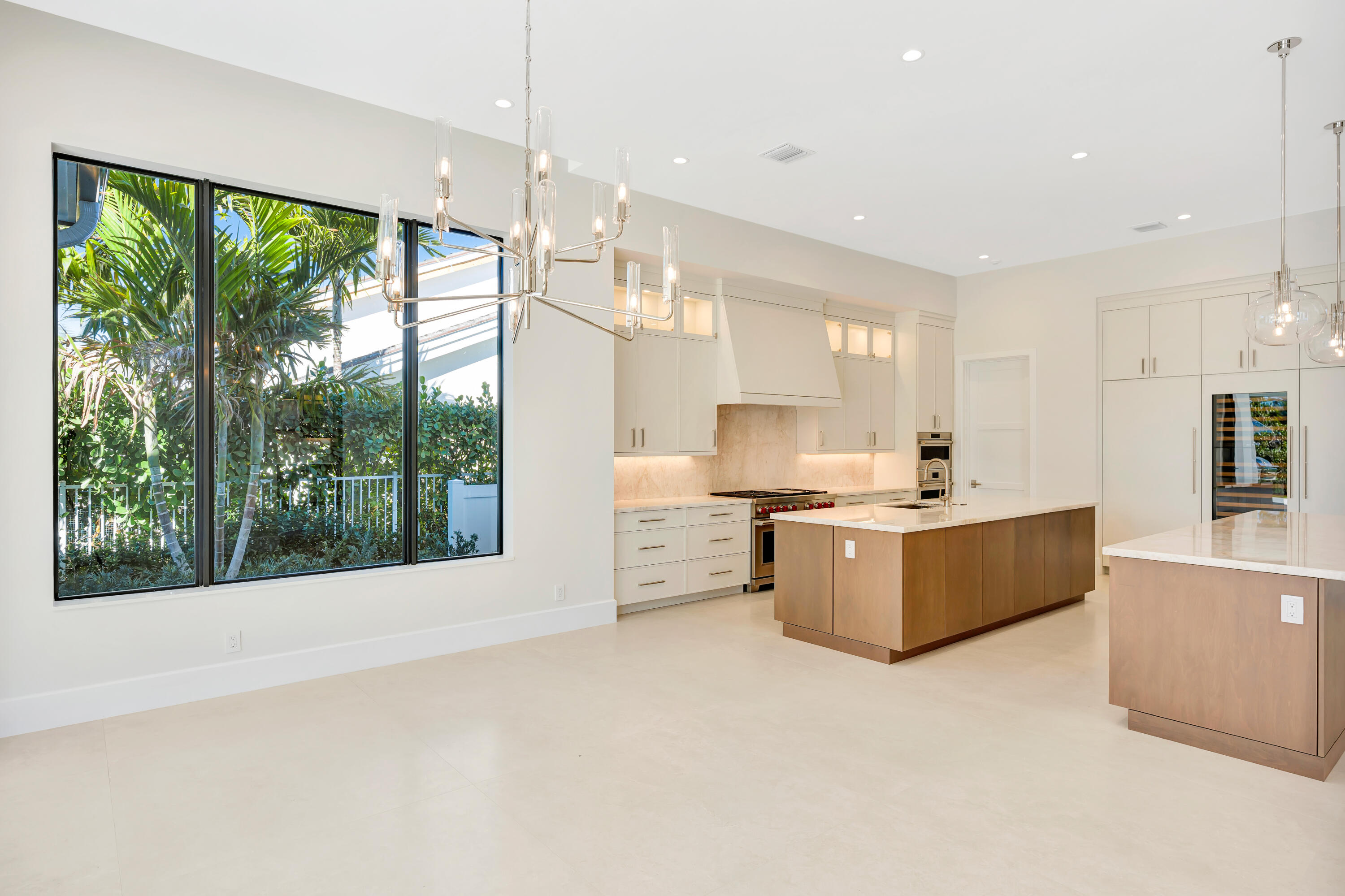 ADMIRALS COVE - Residential