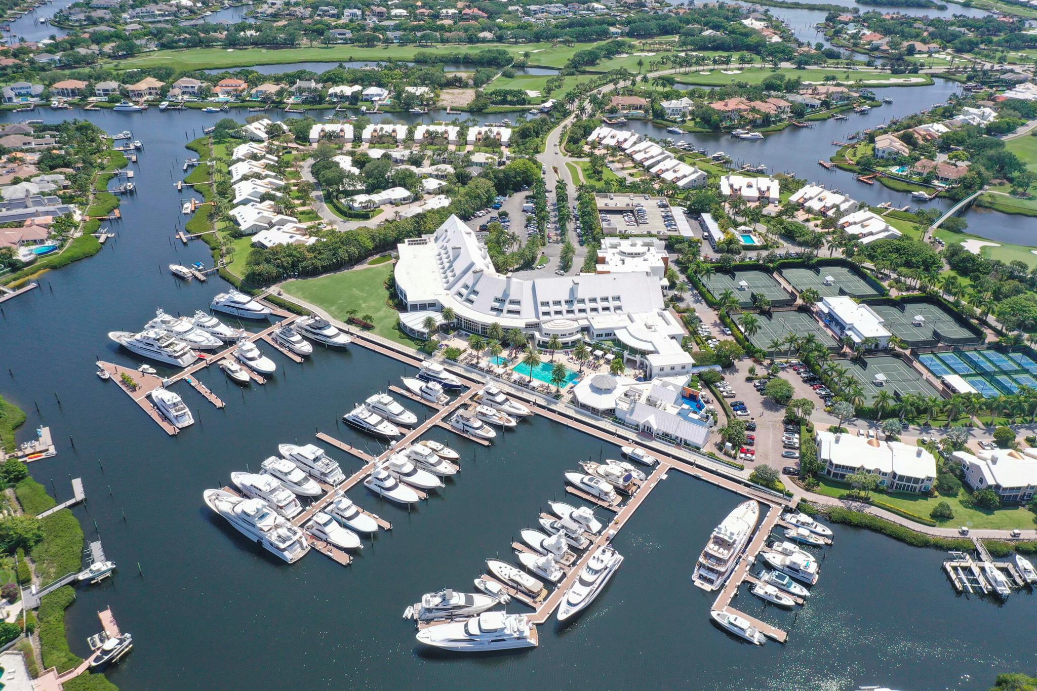 ADMIRALS COVE - Residential