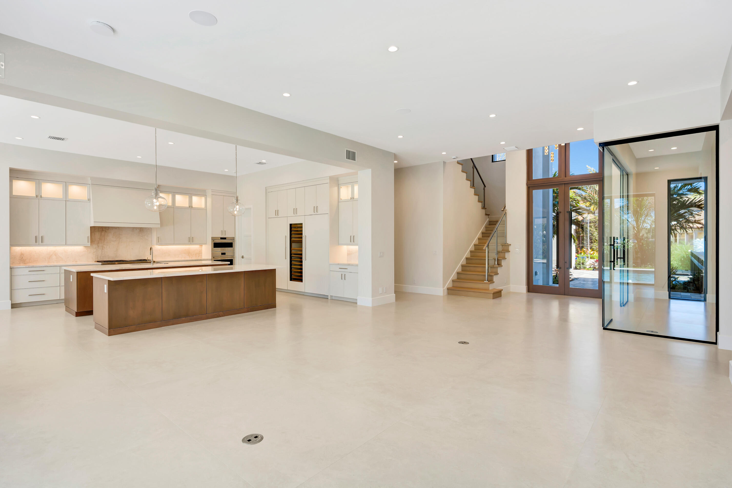 ADMIRALS COVE - Residential