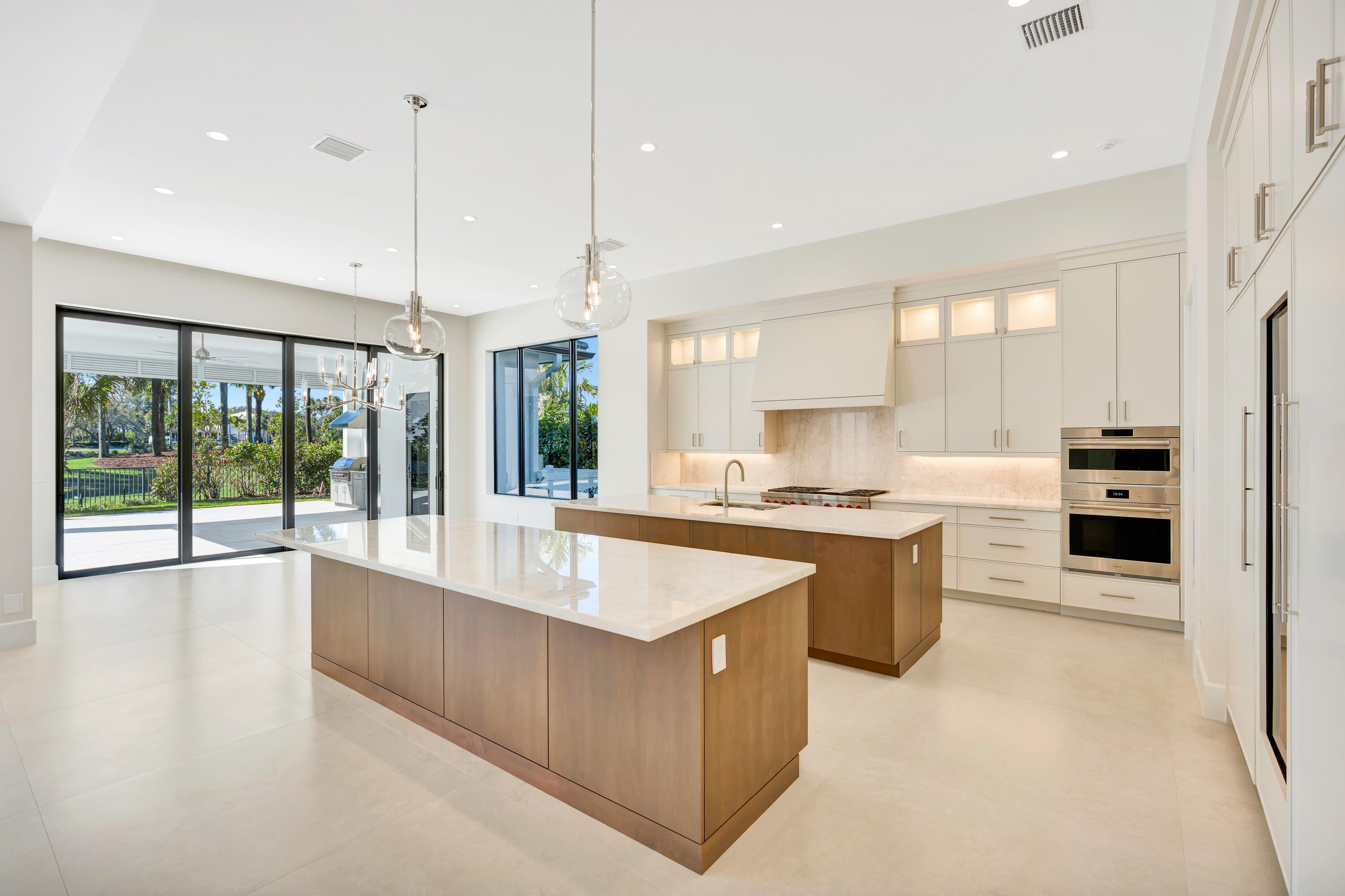 ADMIRALS COVE - Residential