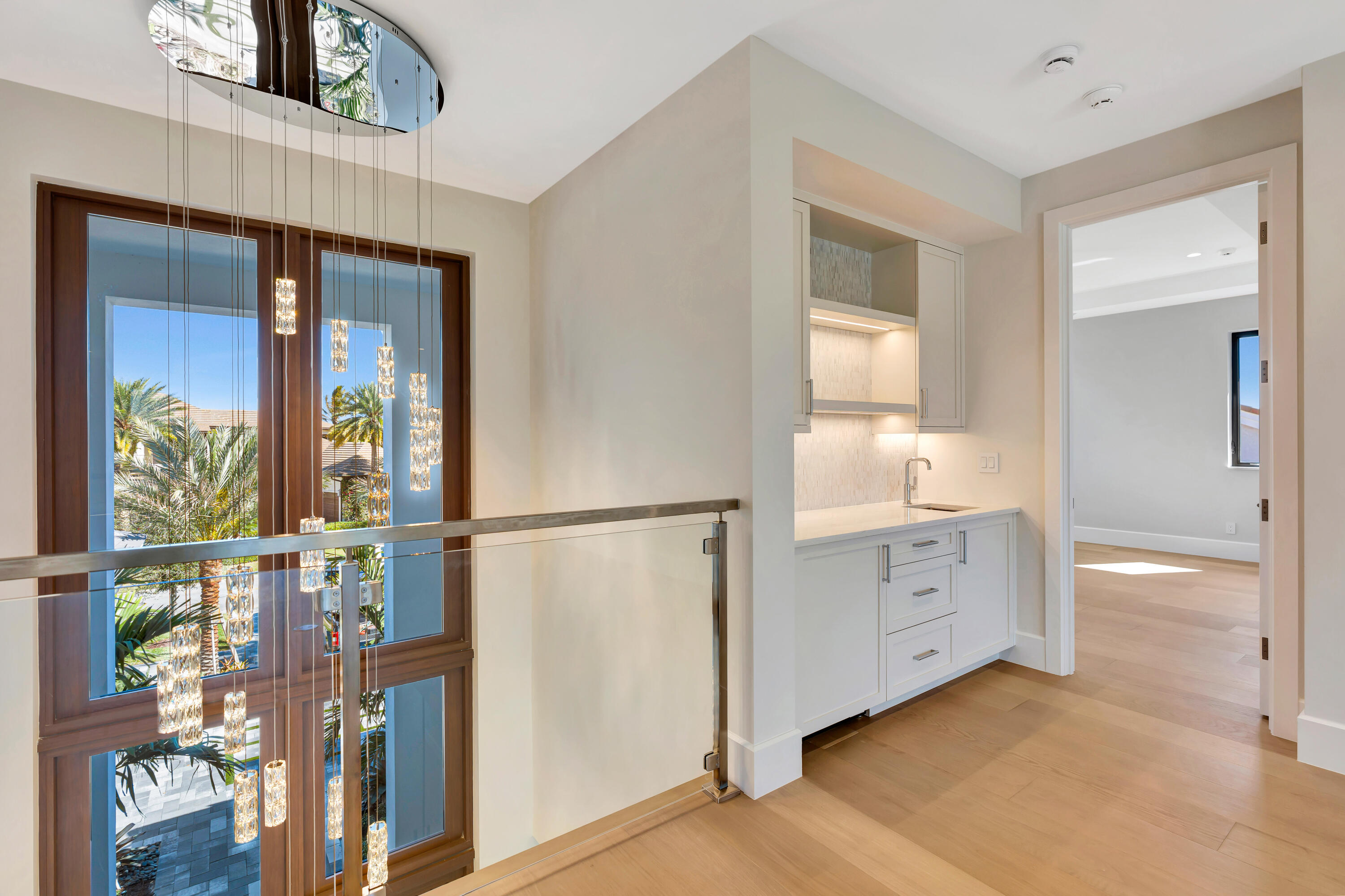 ADMIRALS COVE - Residential