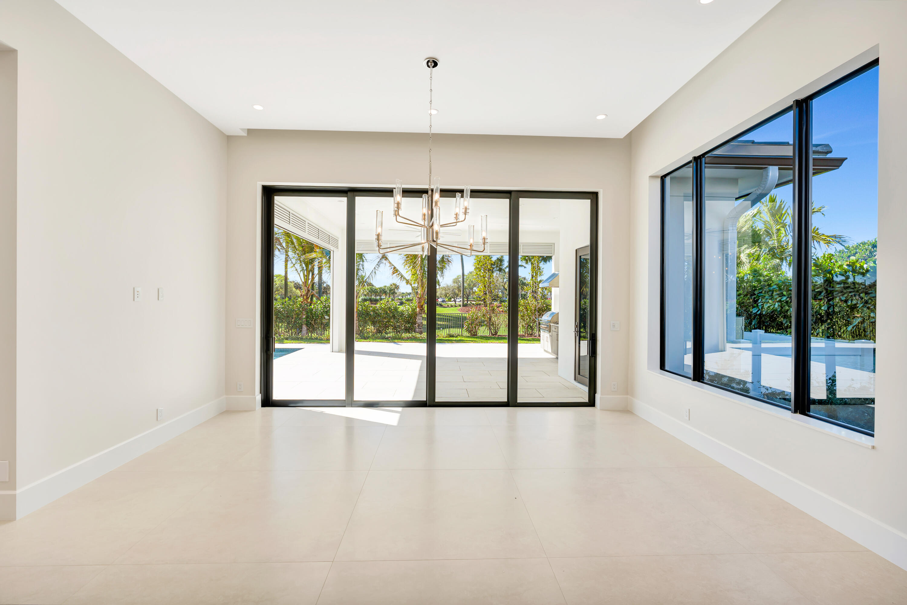 ADMIRALS COVE - Residential