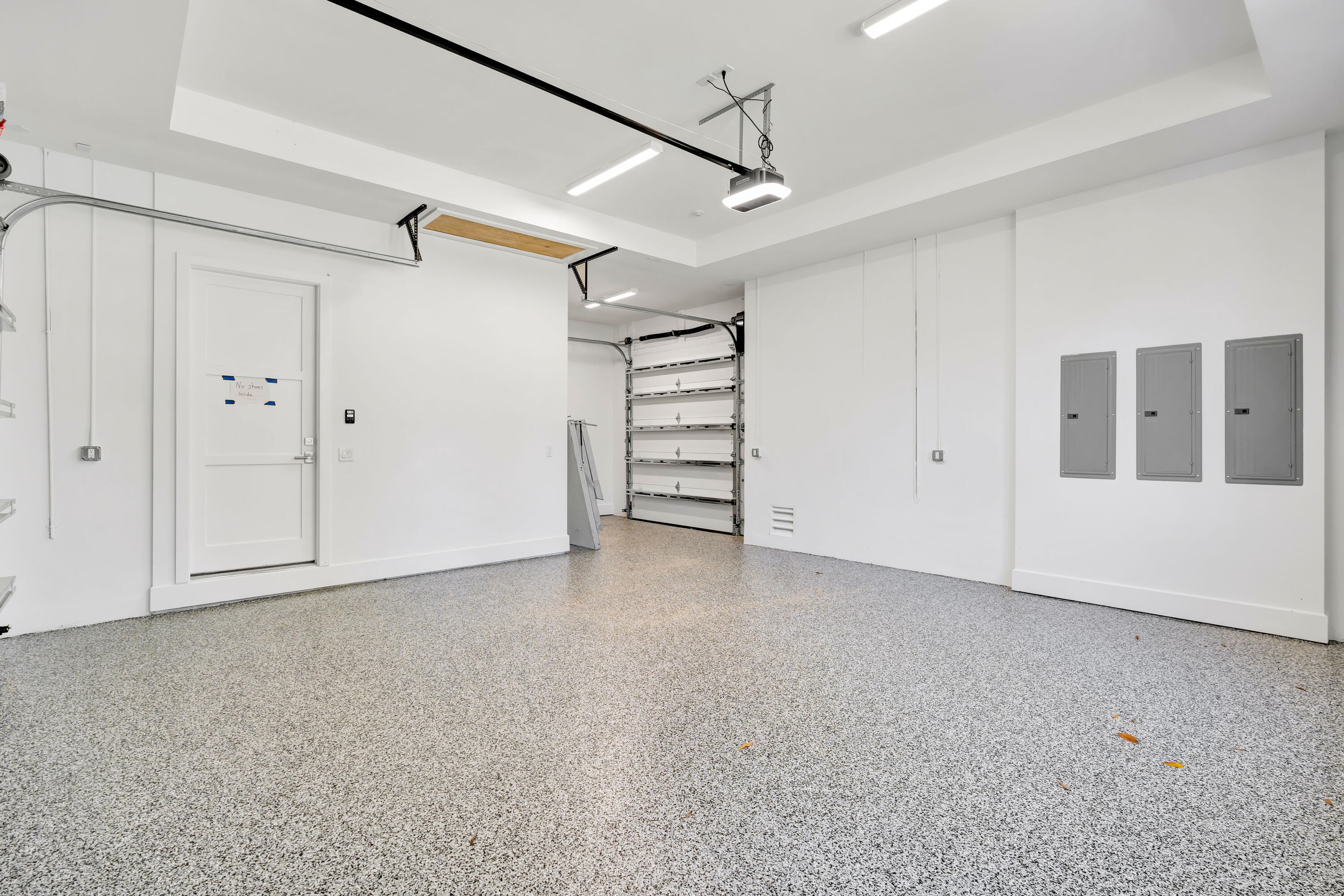 ADMIRALS COVE - Residential