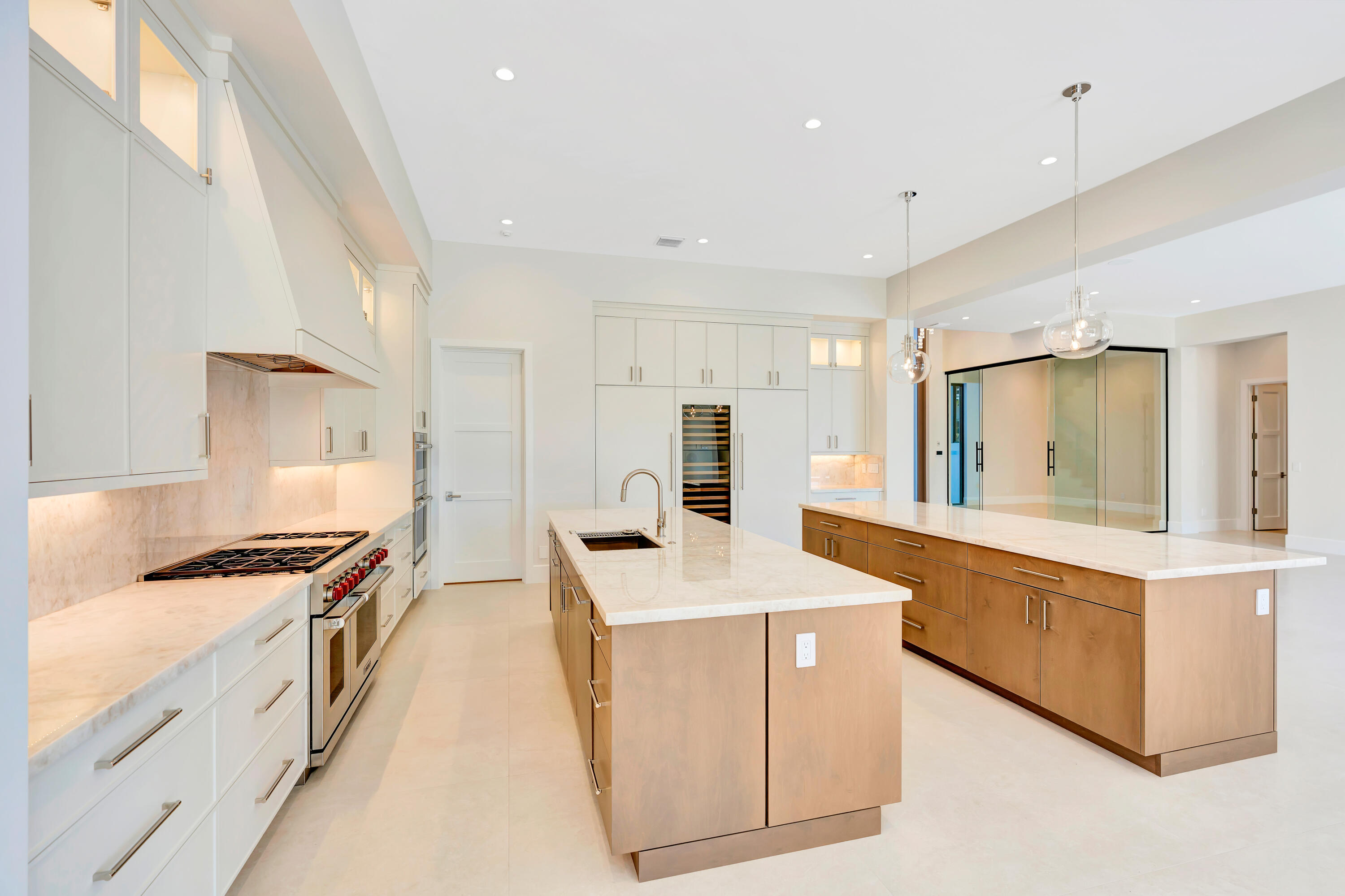 ADMIRALS COVE - Residential