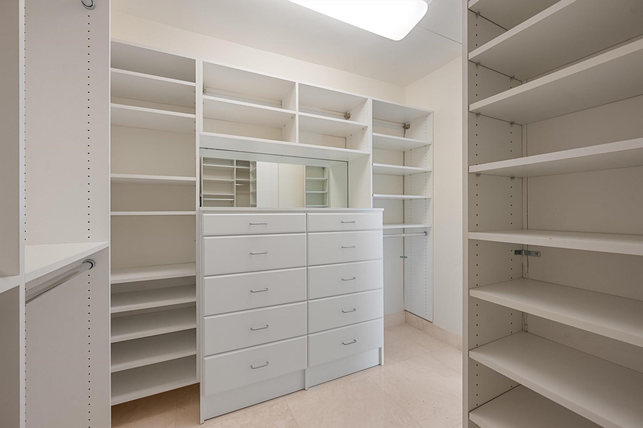 PALM BEACH TOWERS COND - Residential