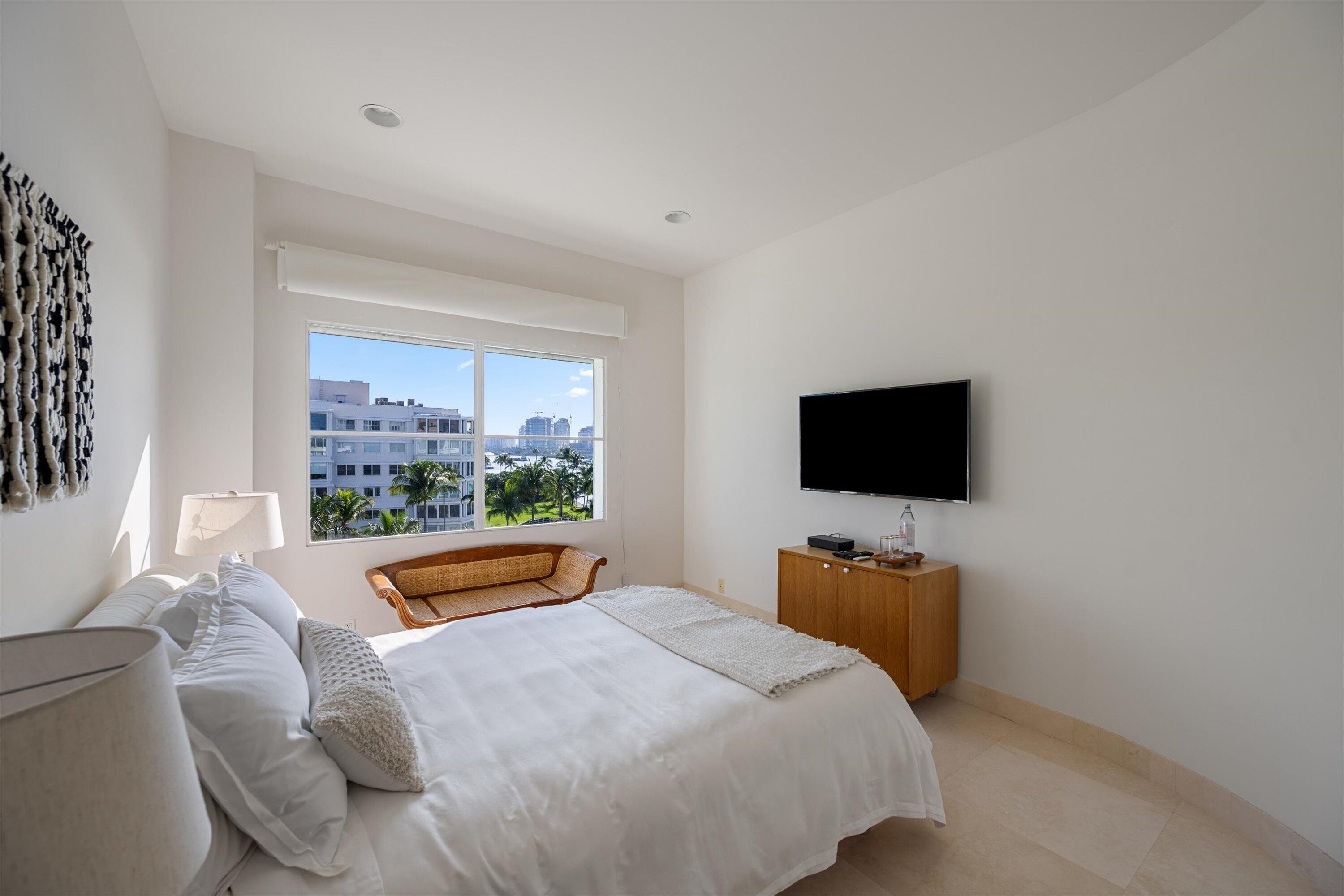 PALM BEACH TOWERS COND - Residential