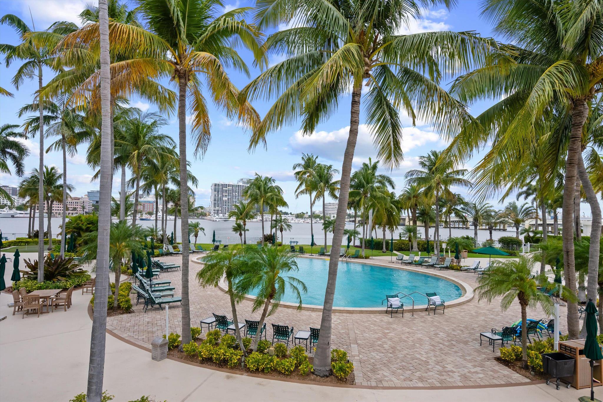 PALM BEACH TOWERS COND - Residential