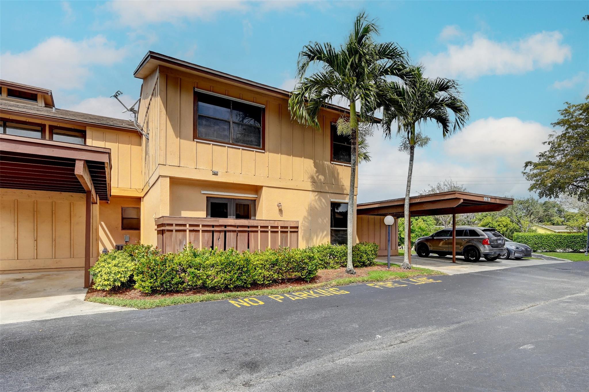 Parkwood Condominium - Residential