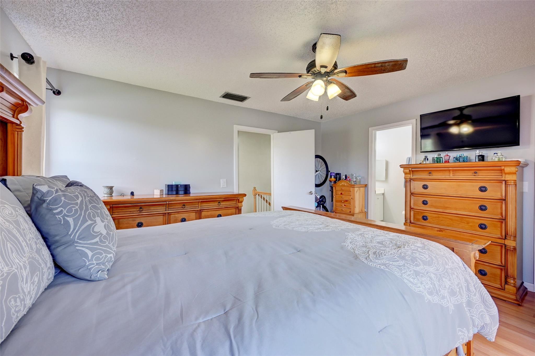 Parkwood Condominium - Residential