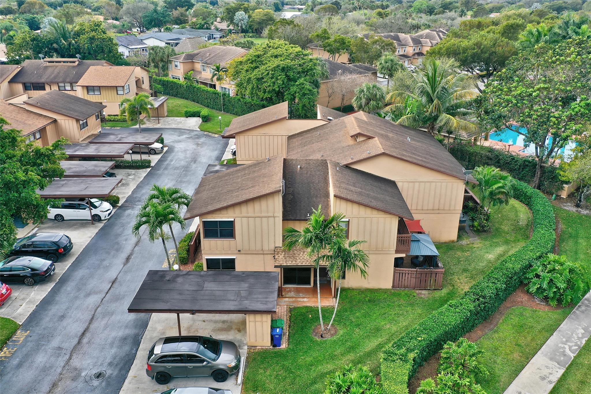 Parkwood Condominium - Residential