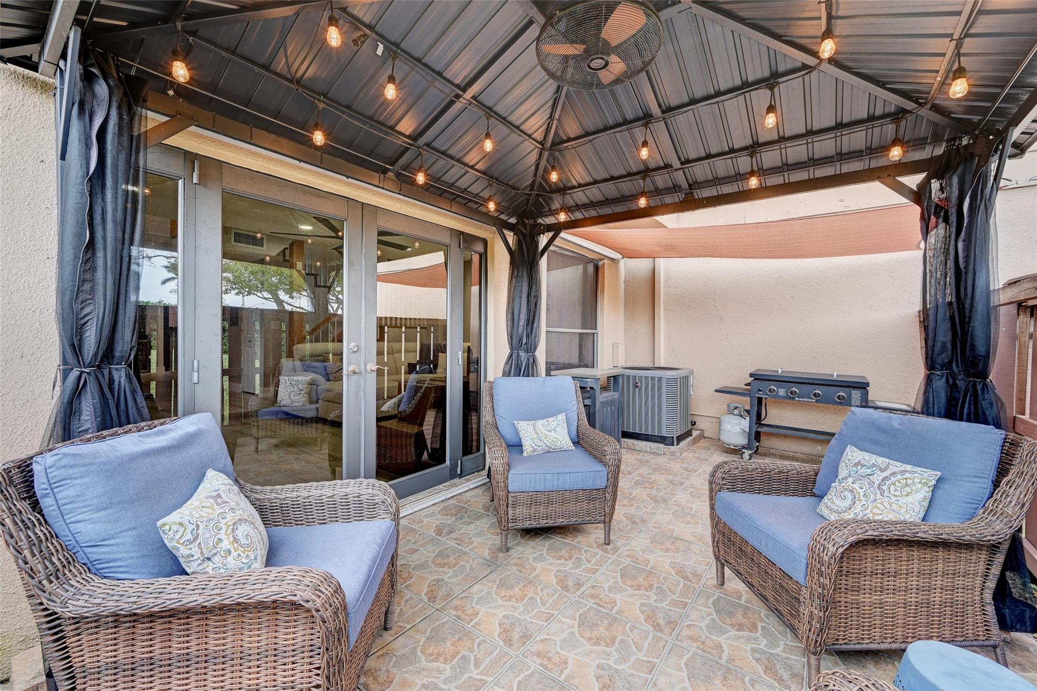Parkwood Condominium - Residential
