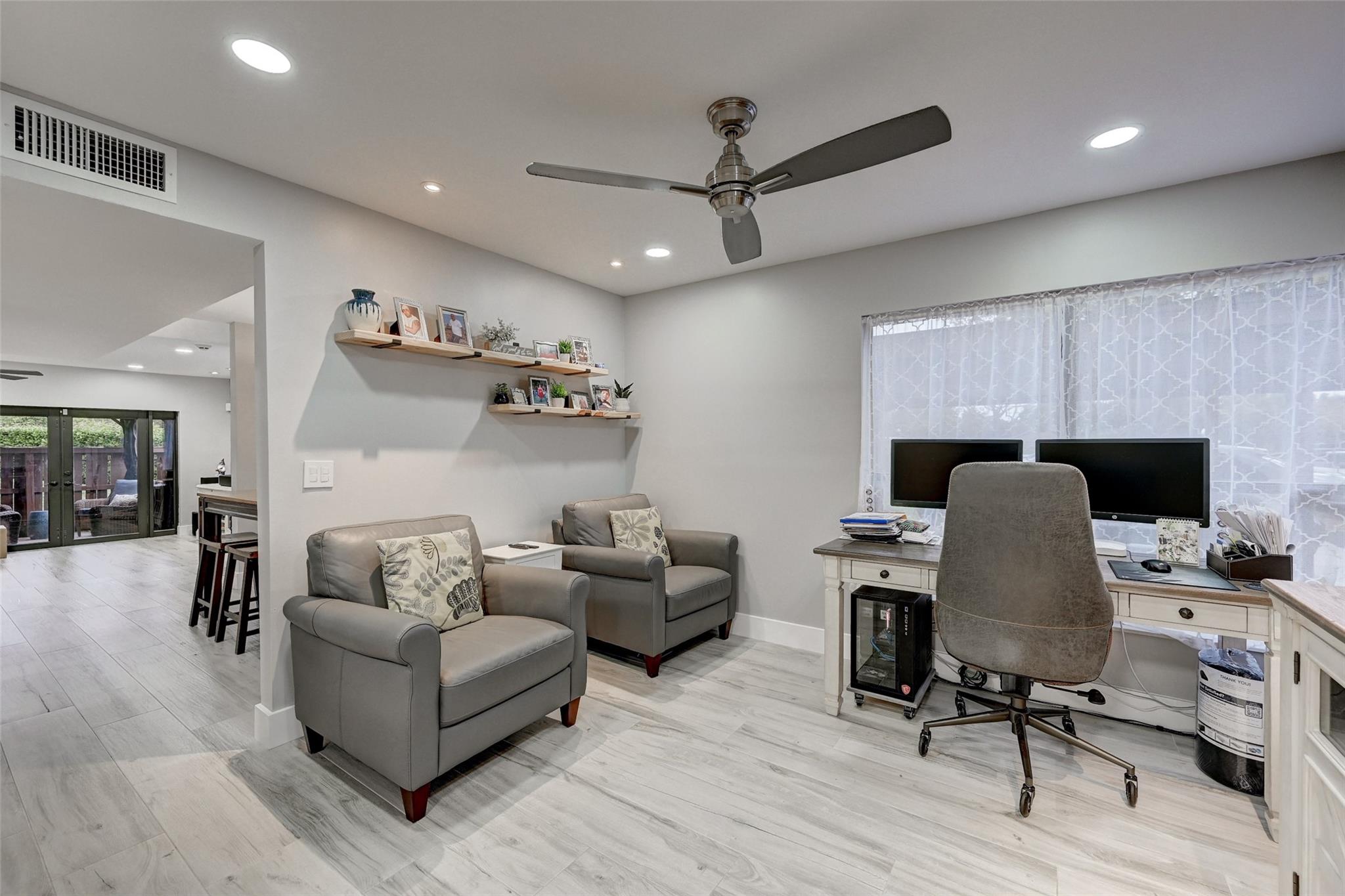 Parkwood Condominium - Residential