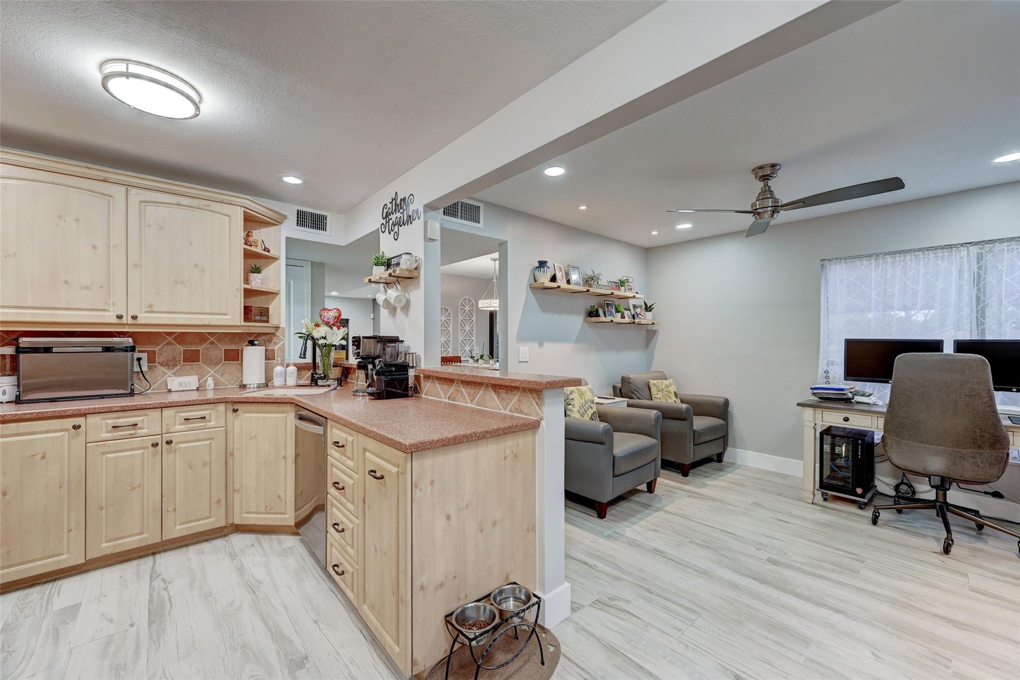 Parkwood Condominium - Residential