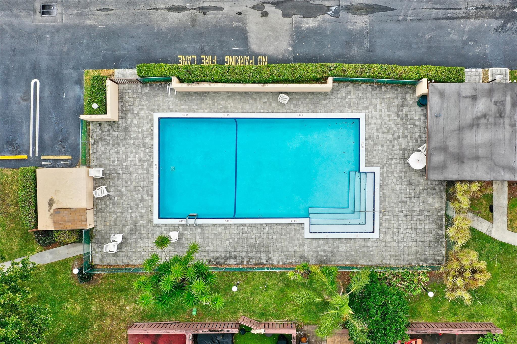 Parkwood Condominium - Residential