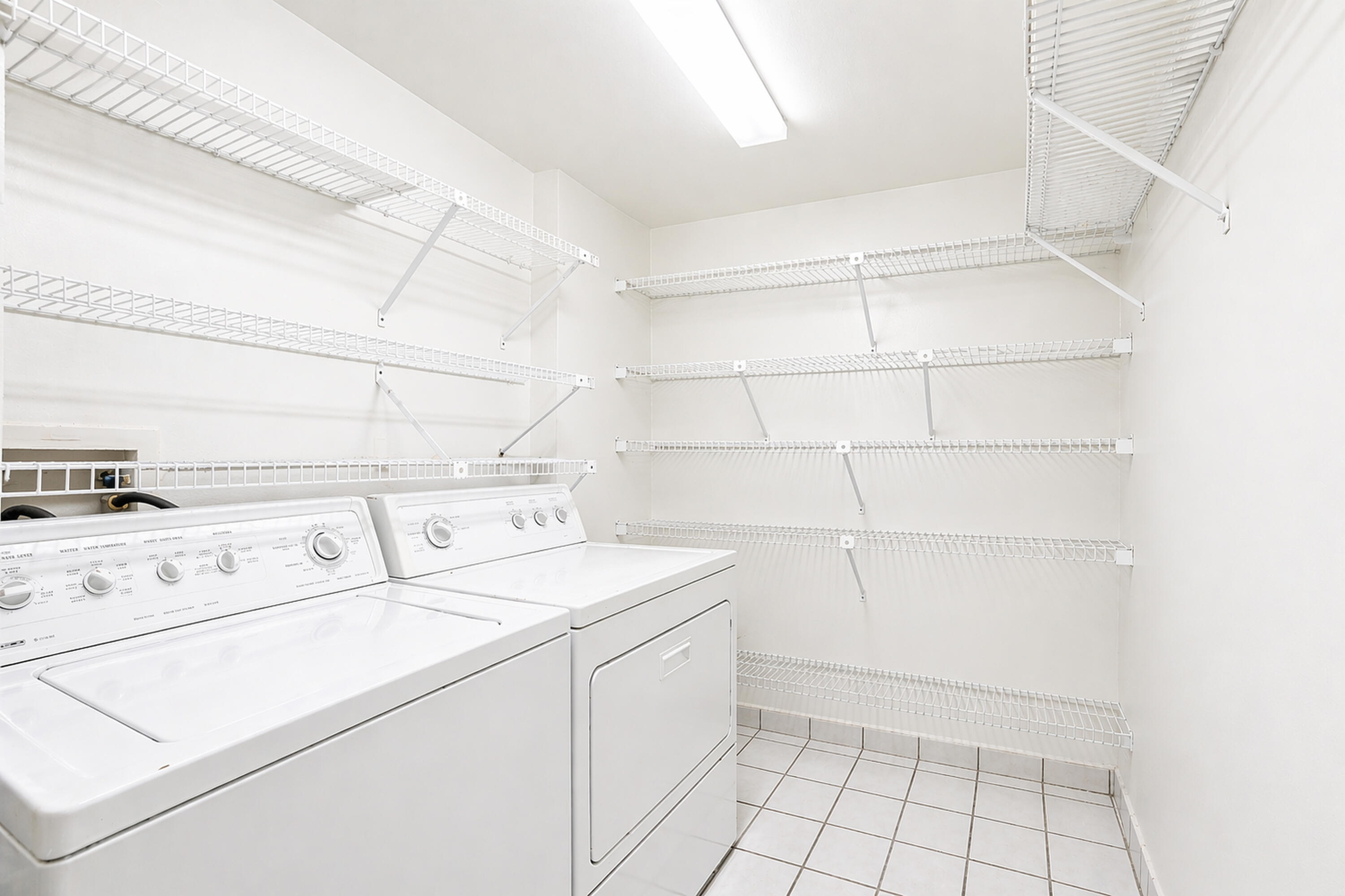 CLAIRMONT CONDOMINIUM @ KINGS POINT IN TAMARAC - Residential