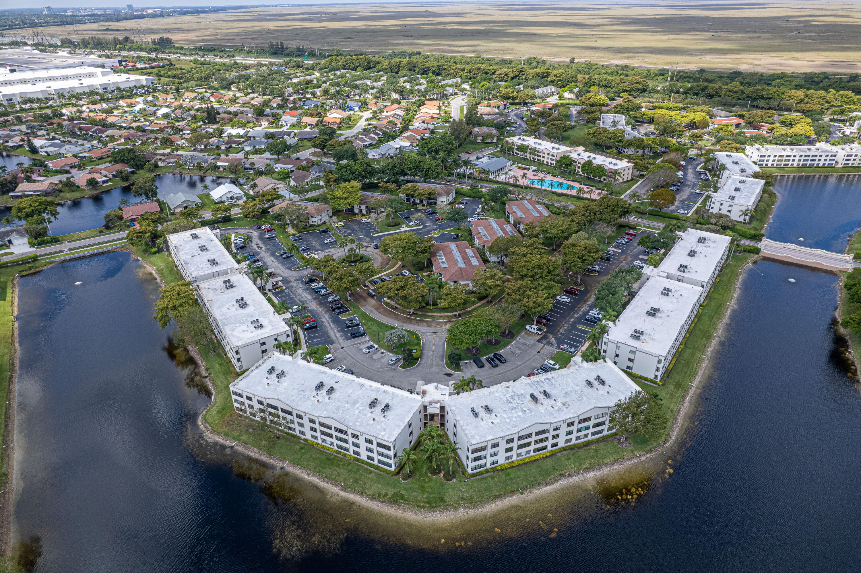 CLAIRMONT CONDOMINIUM @ KINGS POINT IN TAMARAC - Residential