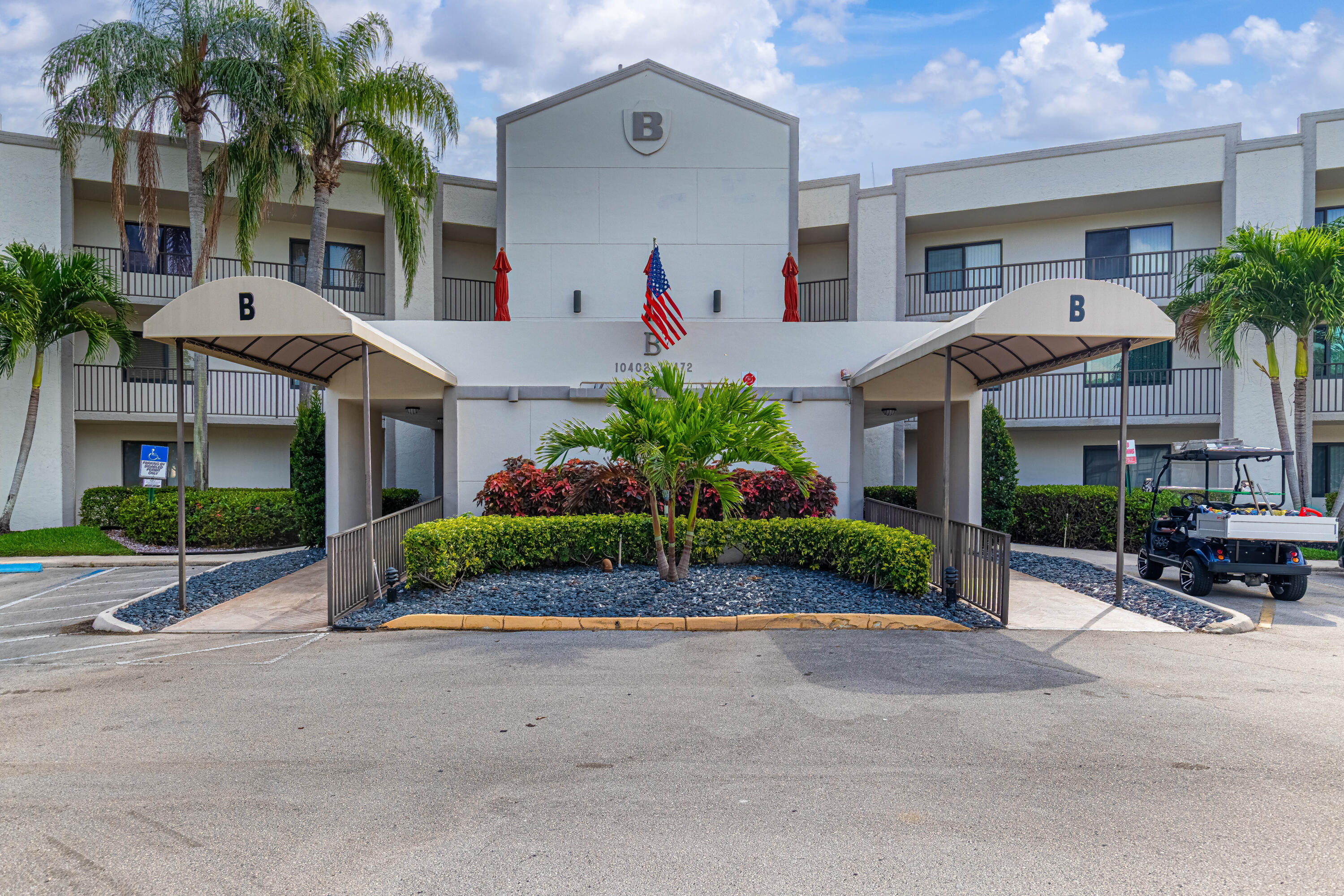 CLAIRMONT CONDOMINIUM @ KINGS POINT IN TAMARAC - Residential