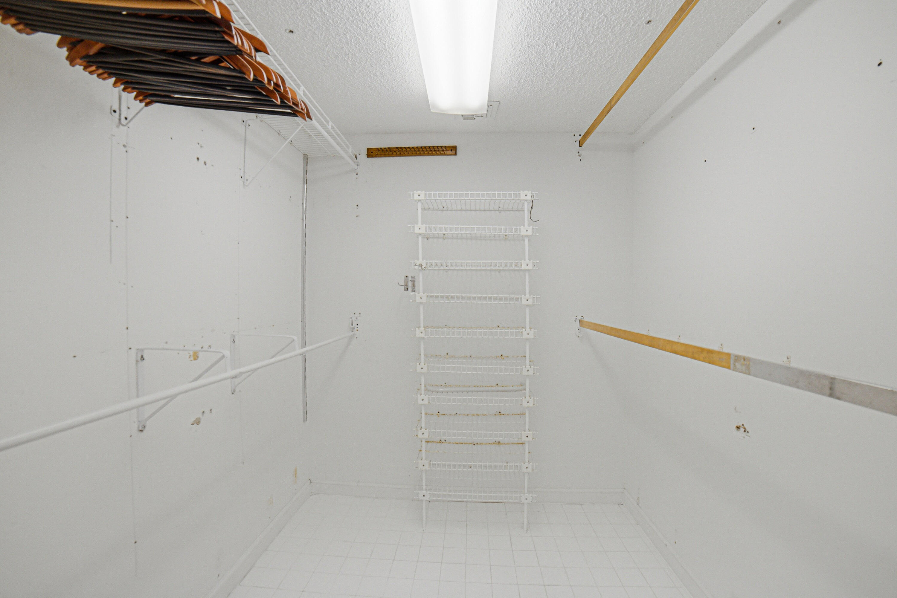 CLAIRMONT CONDOMINIUM @ KINGS POINT IN TAMARAC - Residential