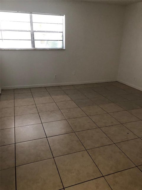 Tiny photo for 3750 NW 115th Way #4-1, Coral Springs, FL 33065 (MLS # F10483625)