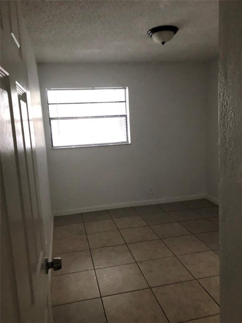 Tiny photo for 3750 NW 115th Way #4-1, Coral Springs, FL 33065 (MLS # F10483625)