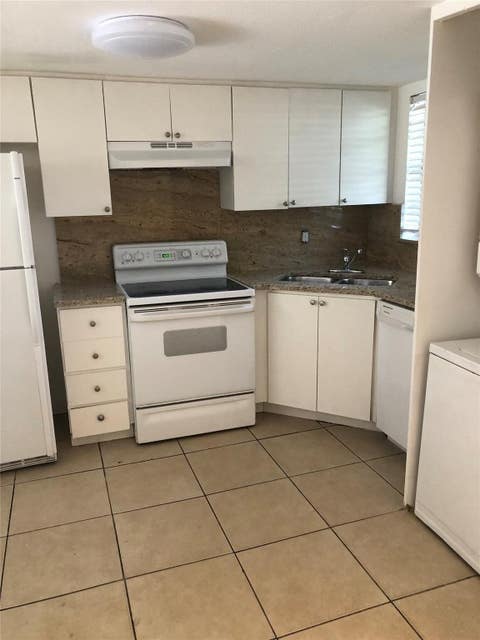 Tiny photo for 3750 NW 115th Way #4-1, Coral Springs, FL 33065 (MLS # F10483625)