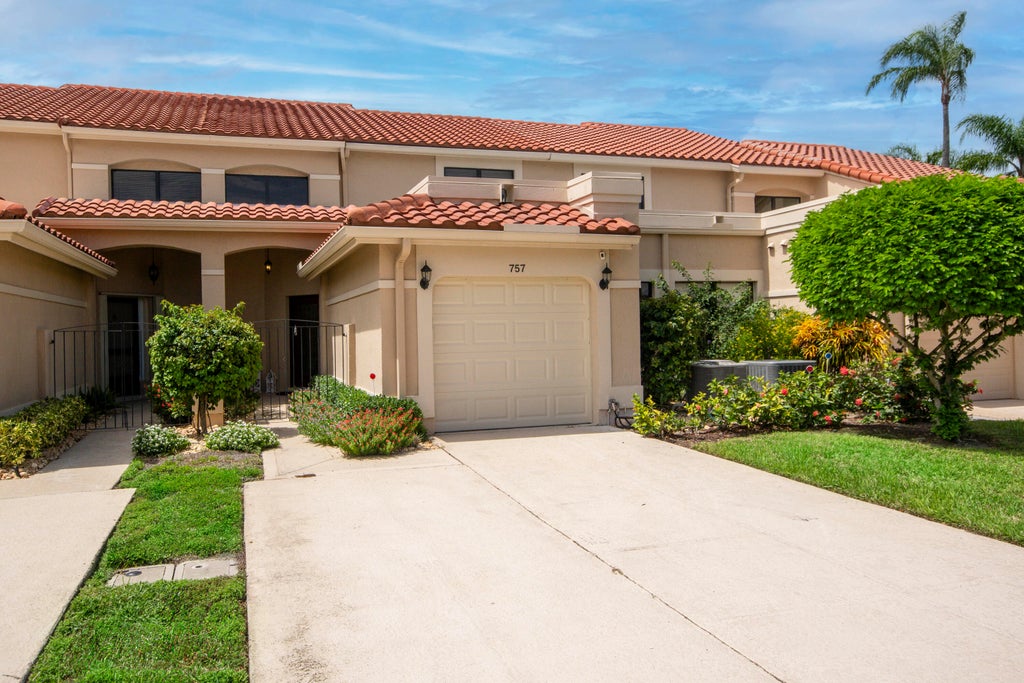 Photo of 757 Windermere Way, Palm Beach Gardens, FL 33418 (MLS # B26075861)