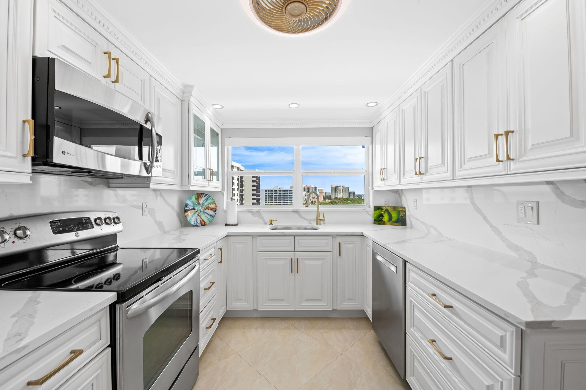 SEAGATE OF HIGHLAND CONDO - Residential