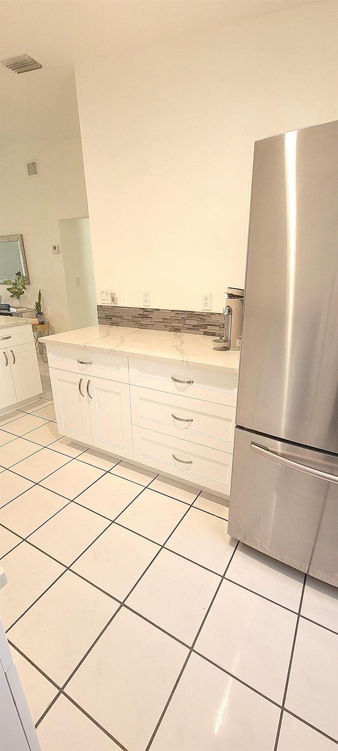 LAKEWOOD ON THE GREEN SEC - Residential