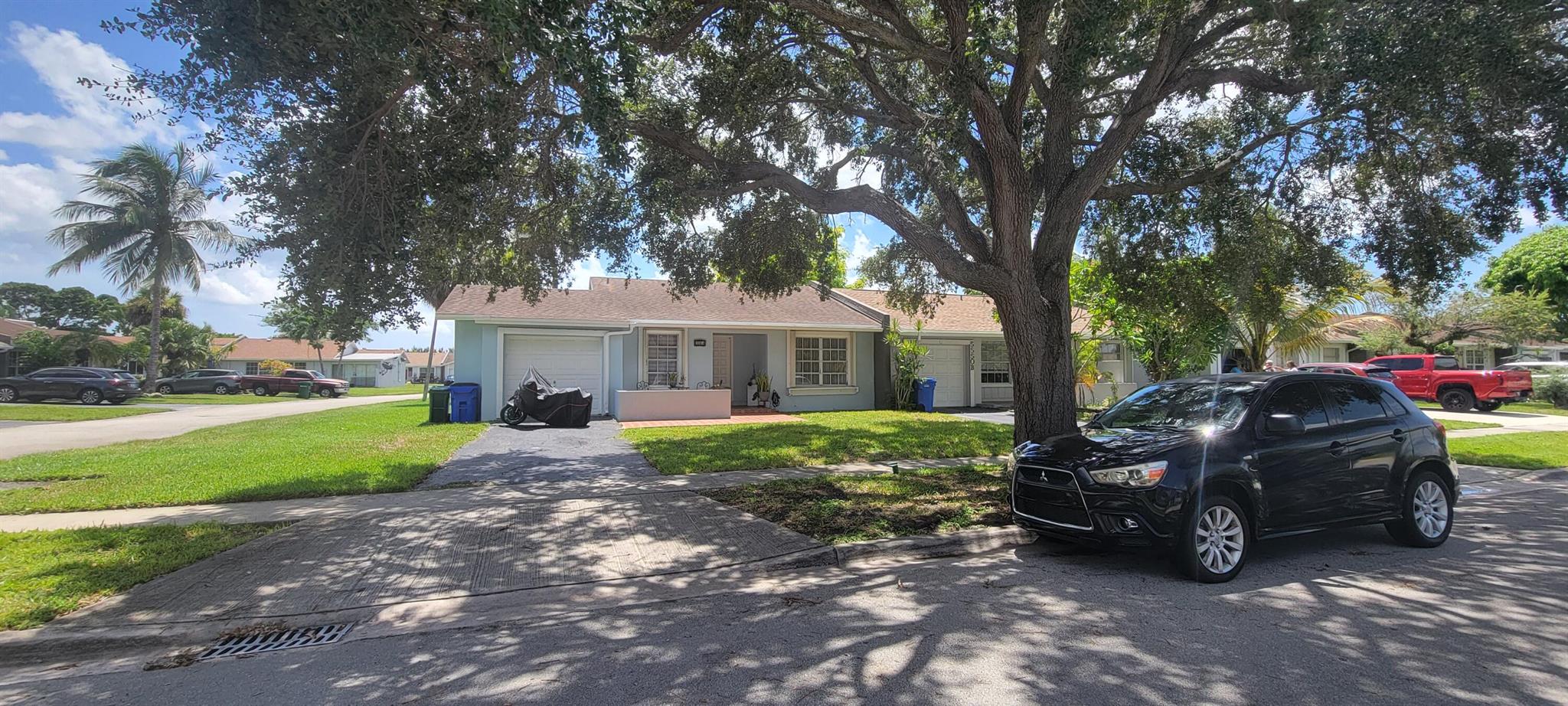 LAKEWOOD ON THE GREEN SEC - Residential