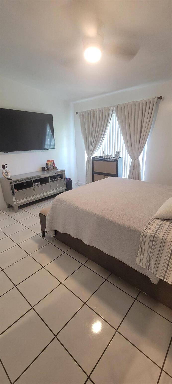 LAKEWOOD ON THE GREEN SEC - Residential